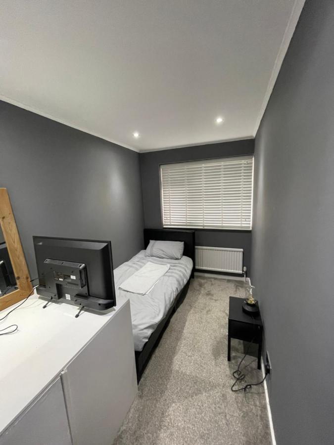 Tilbury Docks Rooms For Short Letting Exterior foto